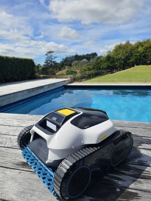 Pool-robot Spino E1#9